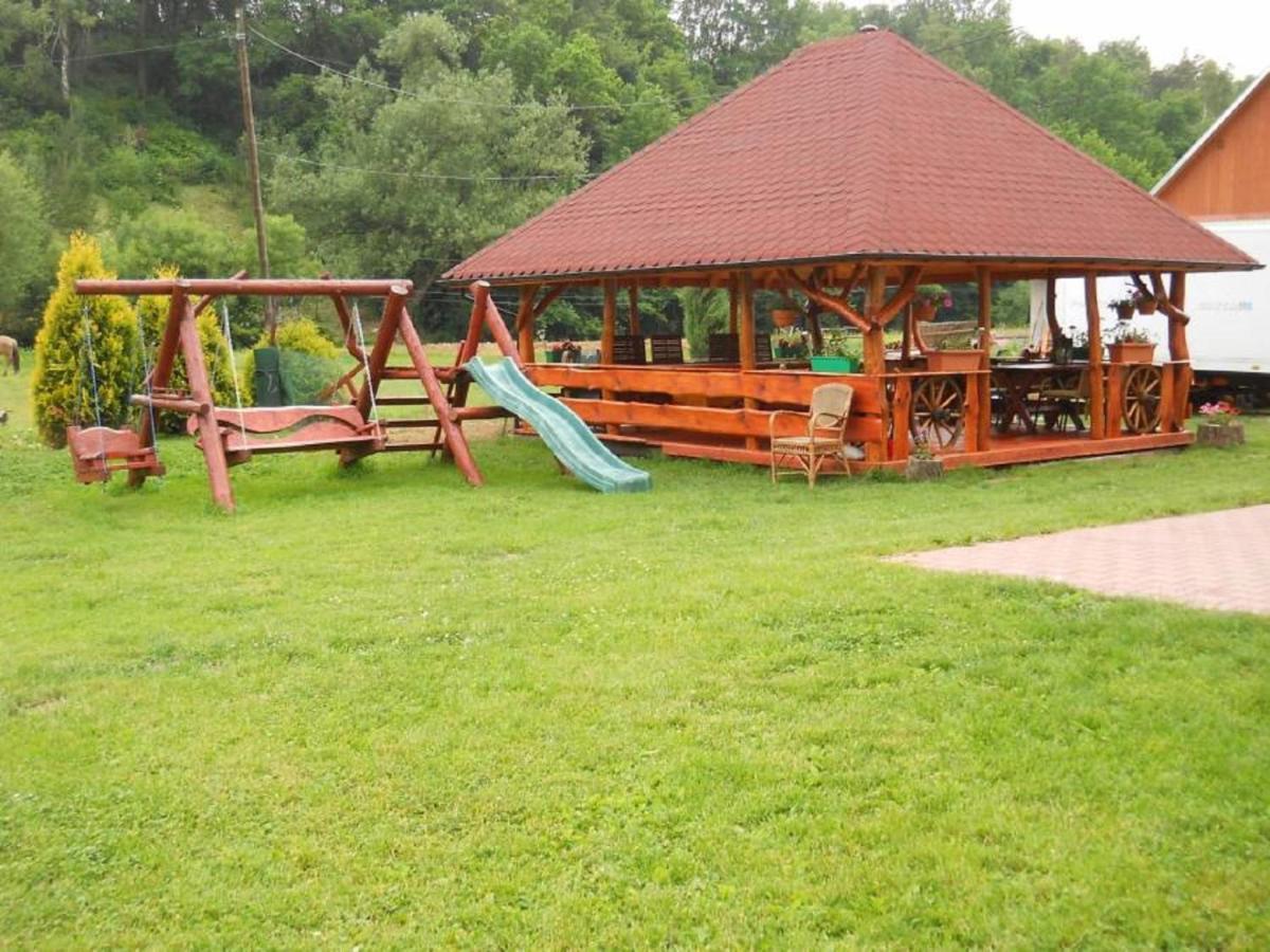 Gospodarstwo Agroturystyczne Dolina Zachwytu Suloszowa Luaran gambar